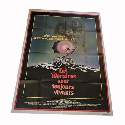Affiche – Les monstres sont toujours vivants +-120×160 cm