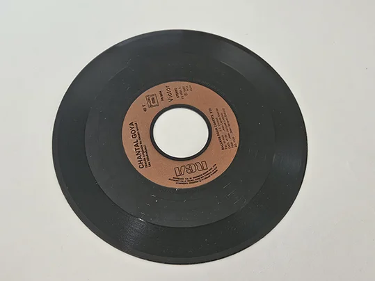 45 Tours Ballade pour Cosette – Chantal Goya – Vinyle 7" – Disque Vintage – Image 4