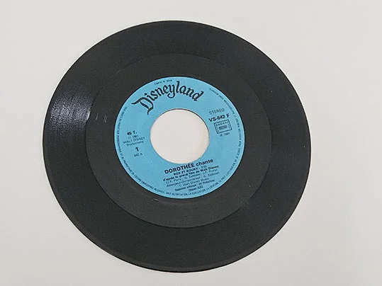 45T Dorothée – Rox et Rouky – Bande Originale Disney – Vinyle 7 Pouces – Image 5