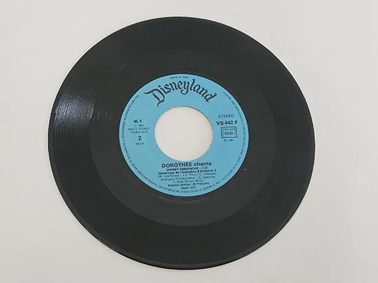 45T Dorothée – Rox et Rouky – Bande Originale Disney – Vinyle 7 Pouces – Image 4