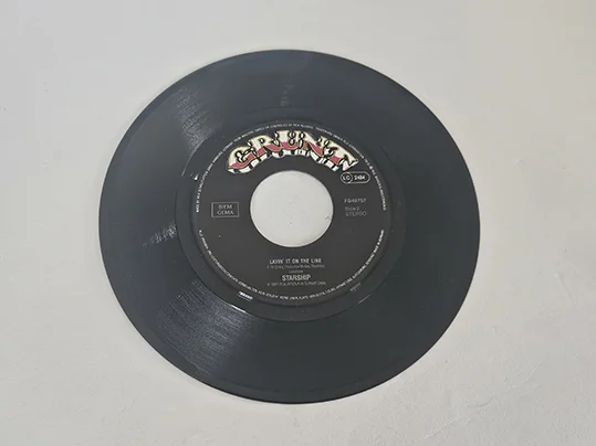 45T Starship – Nothing's Gonna Stop Us Now (Mannequin) – Image 4
