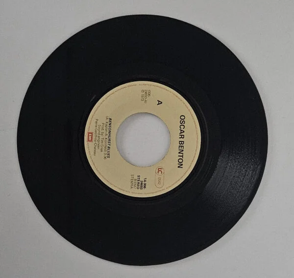 45T Oscar Benton & Alain Delon – Pour la Peau d'un Flic – BO Film – Vinyle 7" Single – 1981 – Image 3