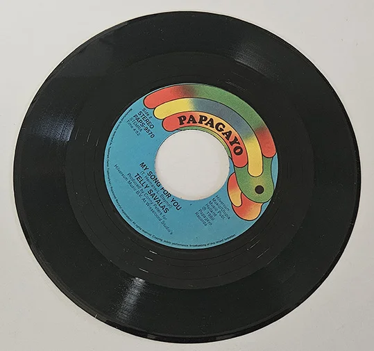 45T Telly Savalas – Sweet Surprise – Vinyle 7 Pouces – Chanson Pop Internationale – Image 4