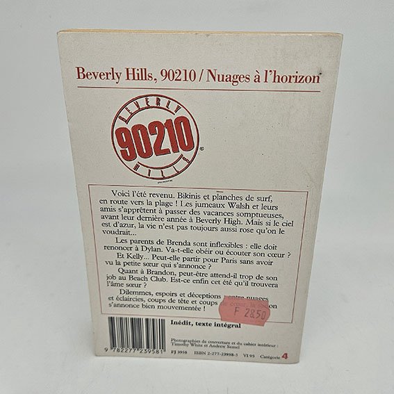 Livre j'ai lu Beverly Hills 90210 Nuages à l'horizon – Image 3